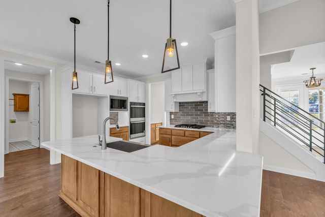 6350 BEVAN LAKE DR, Arlington, TN 38002