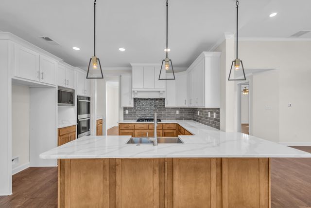 6350 BEVAN LAKE DR, Arlington, TN 38002