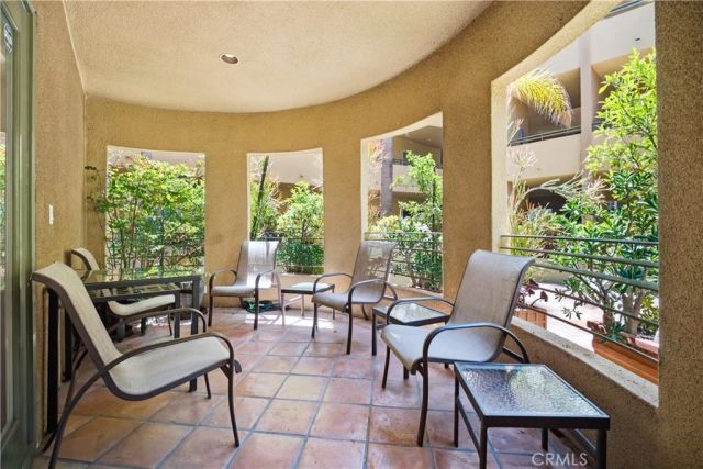 12841 Bloomfield Street 104, Studio City, CA 91604