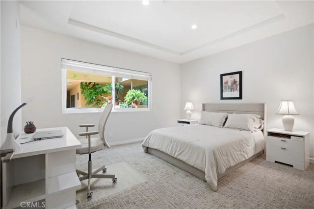 12841 Bloomfield Street 104, Studio City, CA 91604