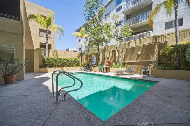 12841 Bloomfield Street 104, Studio City, CA 91604