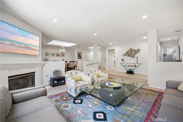 12841 Bloomfield Street 104, Studio City, CA 91604