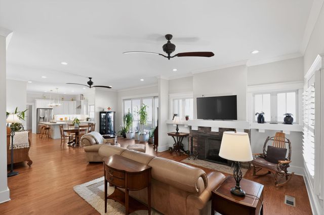 215 Mcfarland Avenue, Chattanooga, TN 37405