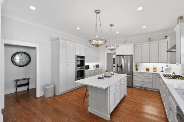 215 Mcfarland Avenue, Chattanooga, TN 37405