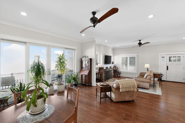 215 Mcfarland Avenue, Chattanooga, TN 37405