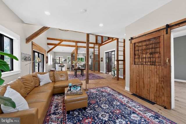 287 W SEVEN STARS RD, Phoenixville, PA 19460