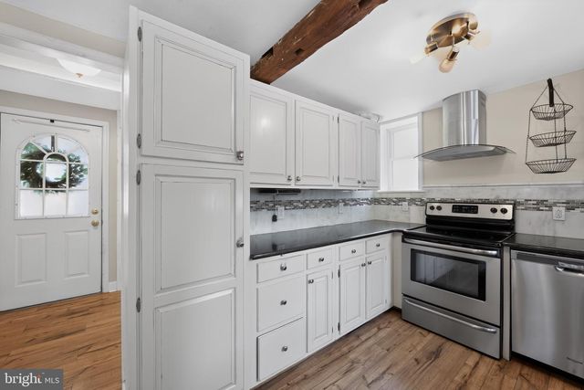 287 W SEVEN STARS RD, Phoenixville, PA 19460