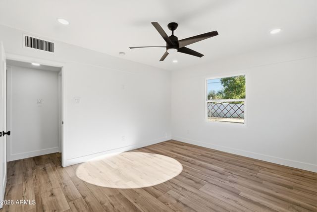 1829 W CAMPBELL Avenue, Phoenix, AZ 85015