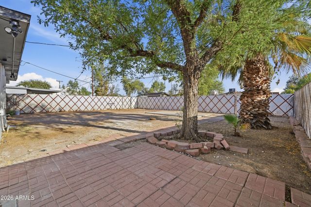 1829 W CAMPBELL Avenue, Phoenix, AZ 85015