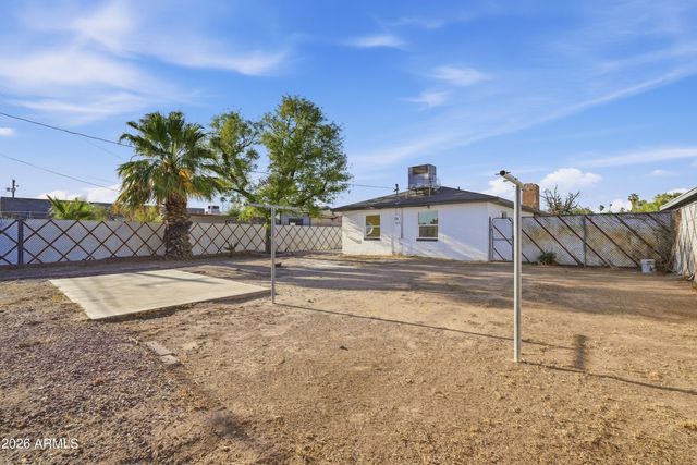 1829 W CAMPBELL Avenue, Phoenix, AZ 85015