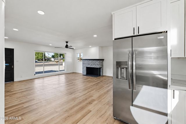 1829 W CAMPBELL Avenue, Phoenix, AZ 85015