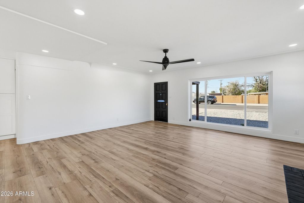 1829 W CAMPBELL Avenue, Phoenix, AZ 85015 — photo 5