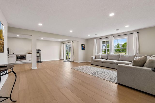 4391 Millstone Drive, Chaska, MN 55318