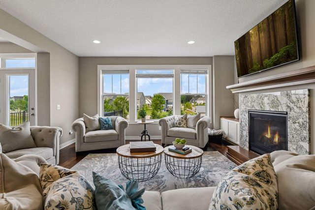 4391 Millstone Drive, Chaska, MN 55318