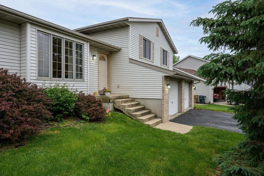 5830 Oxbow Bend, Madison, WI 53716