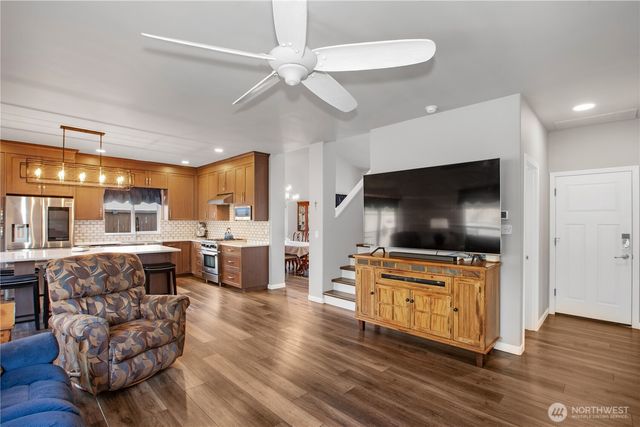 11234 SE 299th Place, Auburn, WA 98092