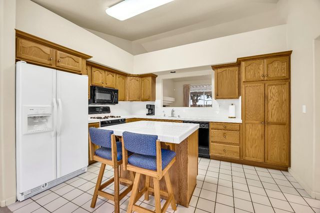 112 Douglas Dr, Lincoln, CA 95648