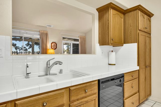 112 Douglas Dr, Lincoln, CA 95648