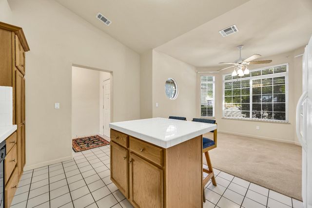 112 Douglas Dr, Lincoln, CA 95648