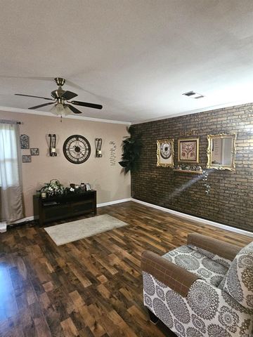 101 S Jones Street, Nashville, AR 71852