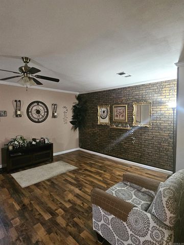 101 S Jones Street, Nashville, AR 71852