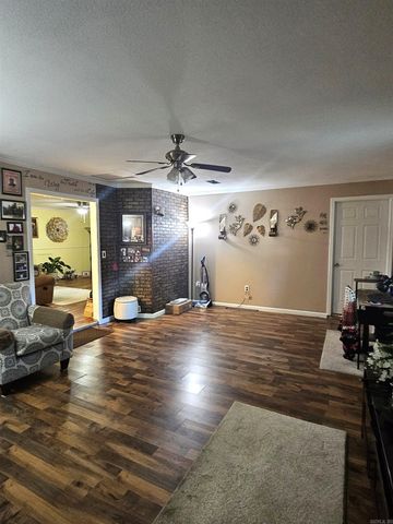 101 S Jones Street, Nashville, AR 71852