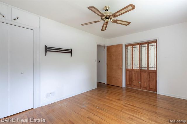 800 Parkview Drive, Plymouth, MI 48170