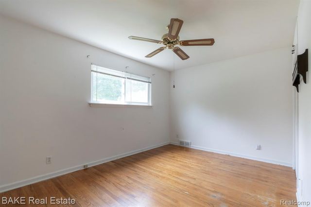 800 Parkview Drive, Plymouth, MI 48170