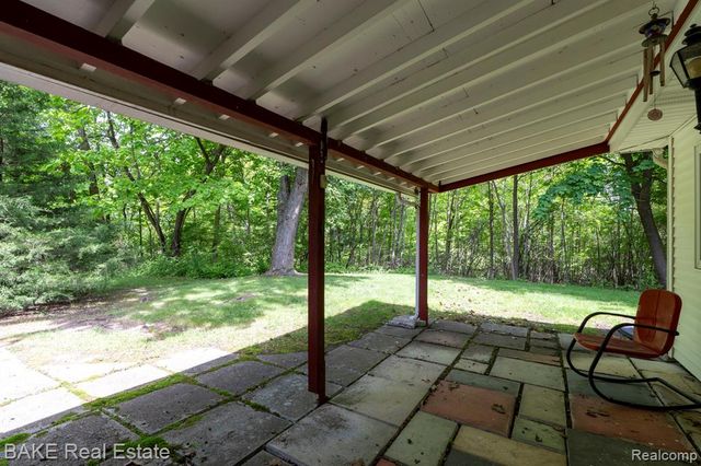 800 Parkview Drive, Plymouth, MI 48170