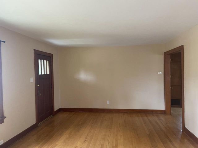 4626 N Ironwood LANE, Glendale, WI 53209