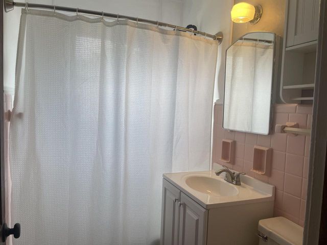 4626 N Ironwood LANE, Glendale, WI 53209