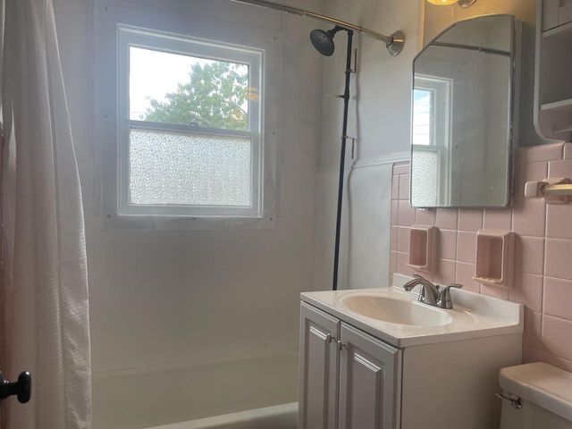 4626 N Ironwood LANE, Glendale, WI 53209