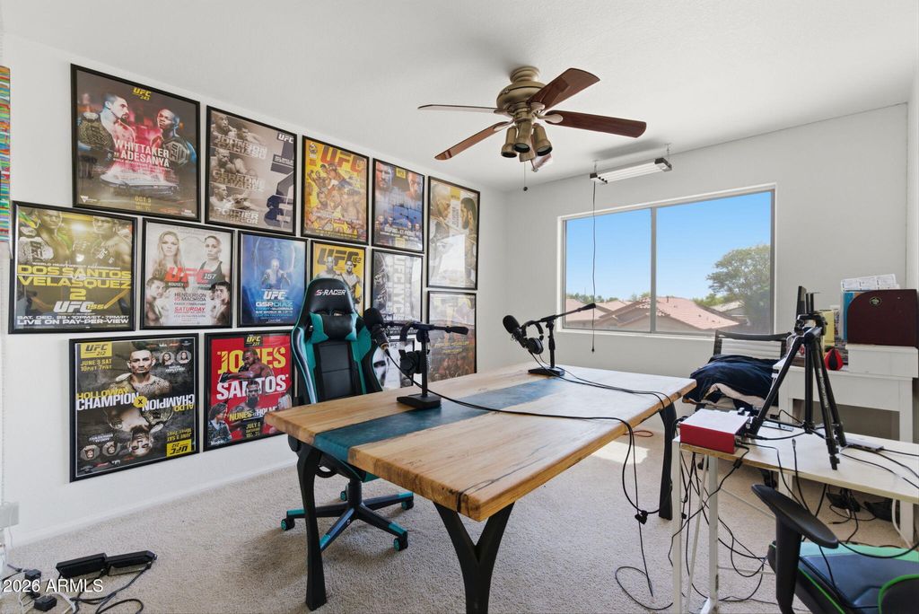 Image 20 of property listing at 10222 W JESSIE Lane, Peoria, AZ 85383