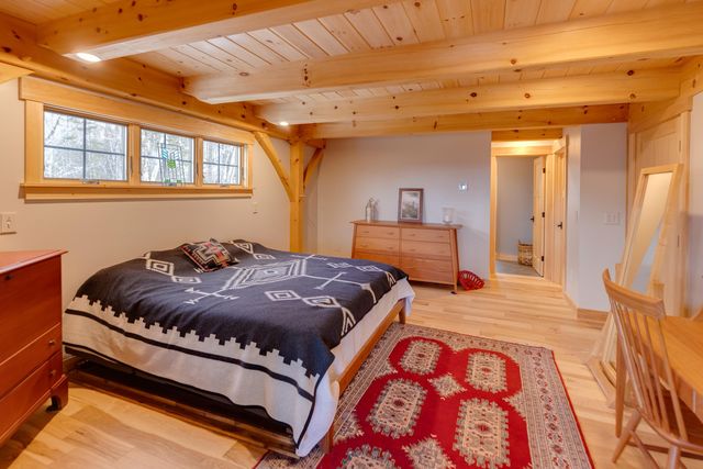 365 Tunnel Stream Road, Benton, NH 03785