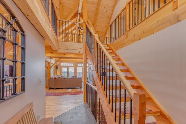 365 Tunnel Stream Road, Benton, NH 03785