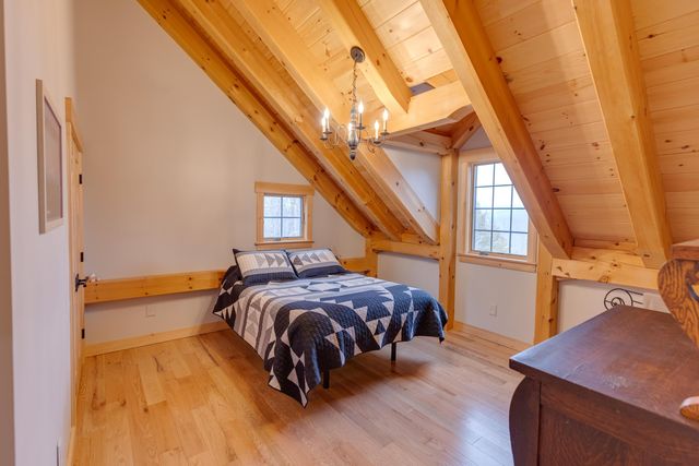 365 Tunnel Stream Road, Benton, NH 03785