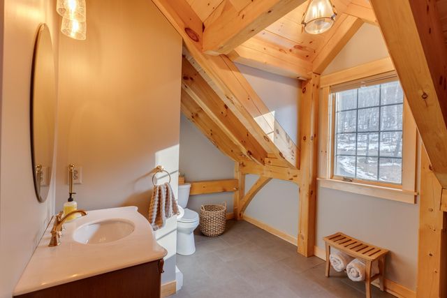 365 Tunnel Stream Road, Benton, NH 03785