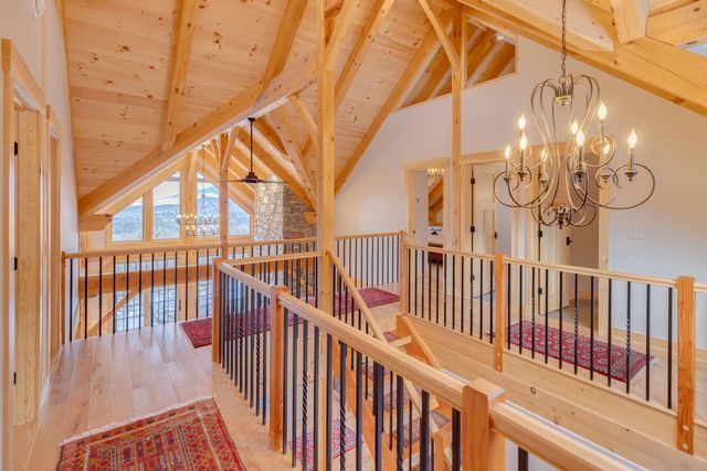 365 Tunnel Stream Road, Benton, NH 03785