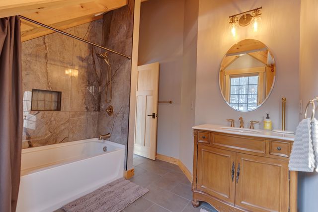 365 Tunnel Stream Road, Benton, NH 03785