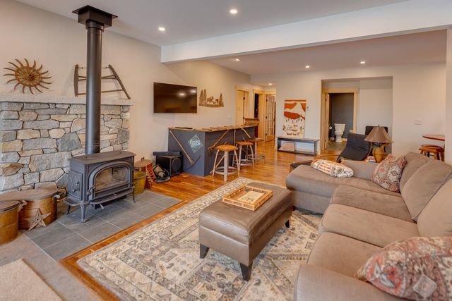 365 Tunnel Stream Road, Benton, NH 03785