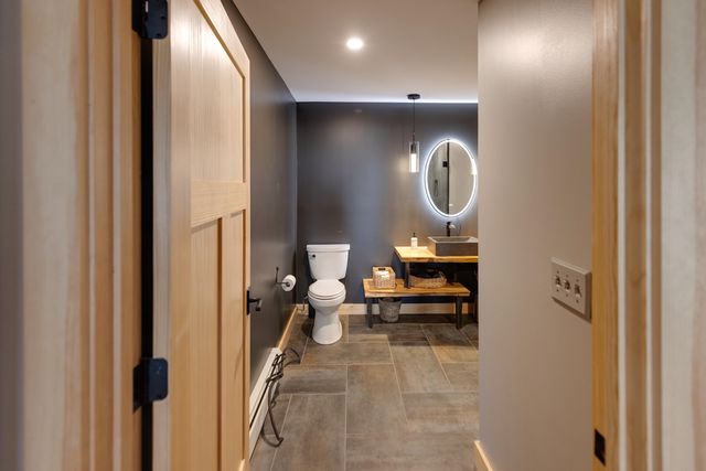 365 Tunnel Stream Road, Benton, NH 03785