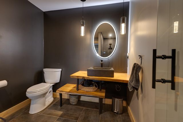 365 Tunnel Stream Road, Benton, NH 03785