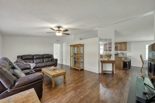 138 Cedar Court, Magnolia, TX 77355