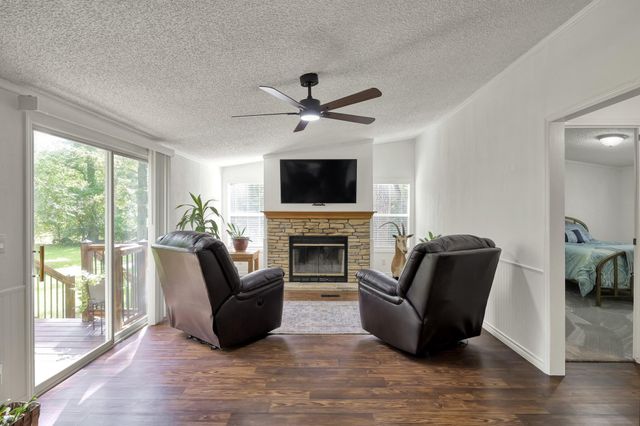138 Cedar Court, Magnolia, TX 77355