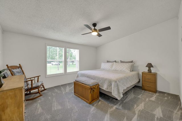 138 Cedar Court, Magnolia, TX 77355