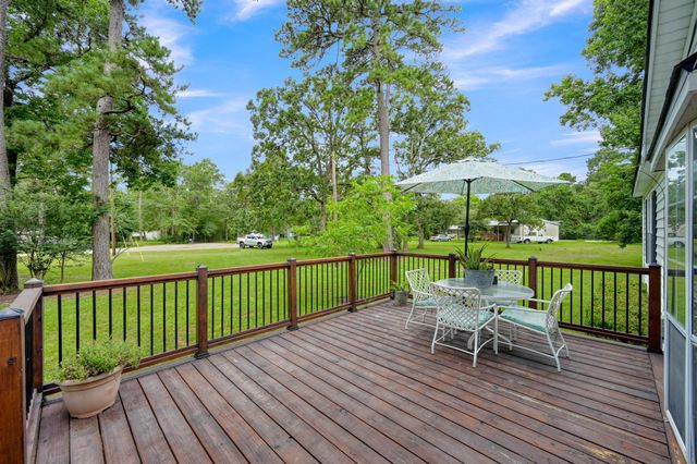 138 Cedar Court, Magnolia, TX 77355