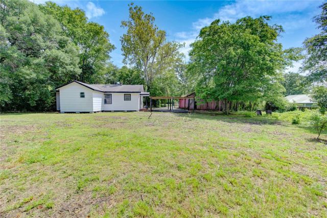 808 State Highway Loop 393, Goodrich, TX 77335