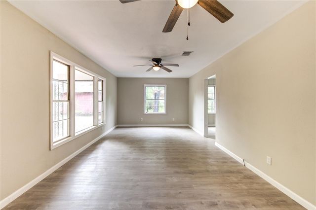 808 State Highway Loop 393, Goodrich, TX 77335