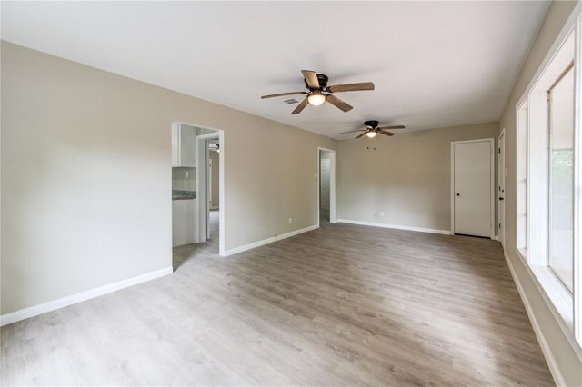 808 State Highway Loop 393, Goodrich, TX 77335