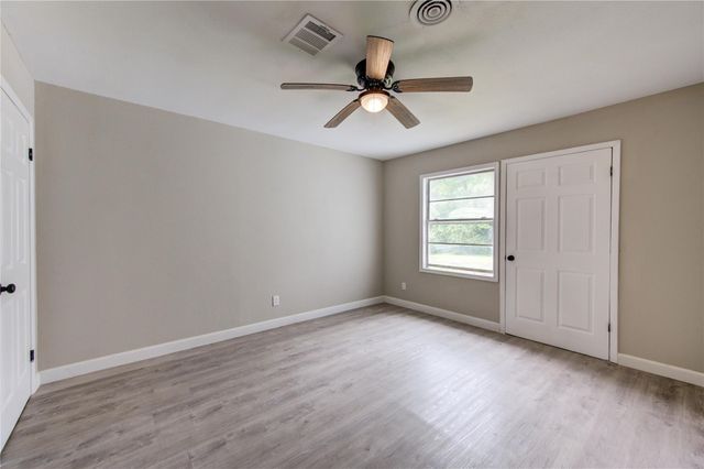 808 State Highway Loop 393, Goodrich, TX 77335